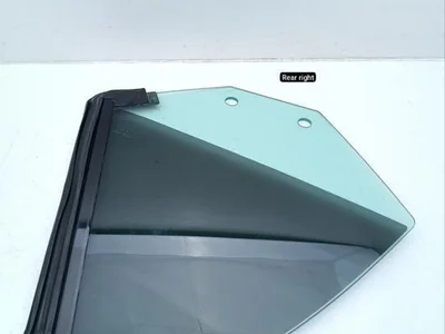 Aston Martin 43R-001582 / 43R001582 VIRAGE Volante 2012 Szyba boczna z tyłu po prawej - Zdjęcie 1