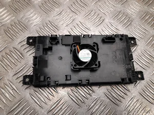 Mercedes-Benz A 223 900 00 26, A 223 901 59 14, A 223 902 69 17 / A2239000026, A2239015914, A2239026917 C-Class estate (S206) 2022 Bouton de chargement sans fil