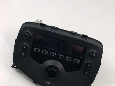 Toyota 86120-0H050 / 861200H050 AYGO (_B1_) 2013 Radio / lecteur CD - Image 1