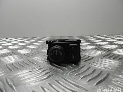 Nissan GFY QASHQAI / QASHQAI +2 I (J10, JJ10) 2009 Bouton de miroir électrique - Image 1