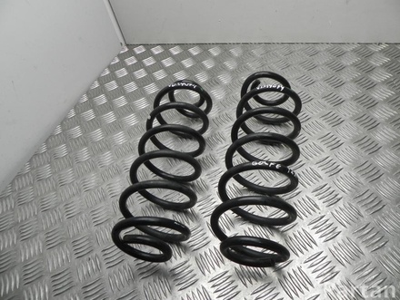 VW 1.4 / 14 GOLF VI (5K1) 2009 coil spring