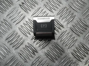 Peugeot 9810593577 2008 II (P24) 2021 Bouton de frein de stationnement électromécanique