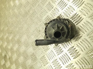 Tesla 1037328-00-F / 103732800F MODEL X 2016 Dodatkowa pompa wody