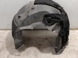 Chevrolet 12684 Corvette (C8) 2021 Doublure d'aile Right Front