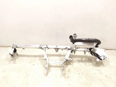 Porsche 9J1857011B, 9J1819655 Taycan 4S 2022 Support pour tableau de bord - Image 1