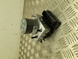 Mercedes-Benz A1779002305, A1779019102, A1779025809 CLA X118 (shooting brake) 2020 Unité de commande hydraulique ABS