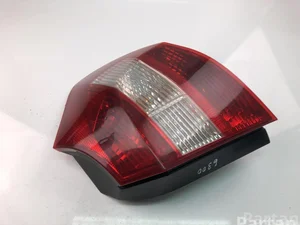 BMW 6924502 1 (E87) 2011 Feu arrière