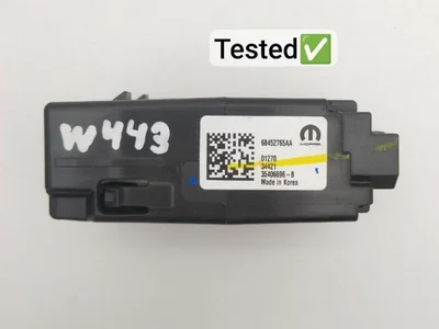 Jeep 68452765AA Wagoneer/ Wagoneer L WS 2022 Périphérique d'entrée USB - Image 1