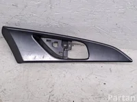 Mazda B61K4281D, B61M428D, B61K68D41, B61M68D41 CX-30 DM 2025 Otras partes interiores