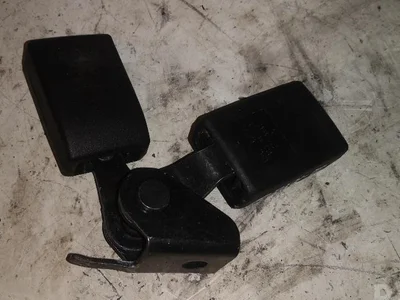 Opel 13267110 INSIGNIA A (G09) 2010 Boucle de ceinture de sécurité - Image 1