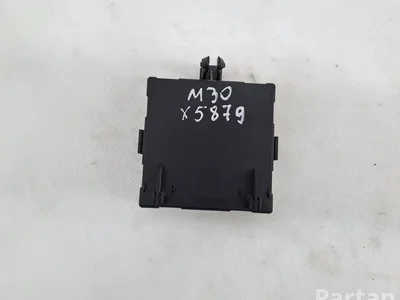 Mercedes-Benz A2229001512 C-CLASS (W205) 2015 Unité de commande pour porte Left Front - Image 1