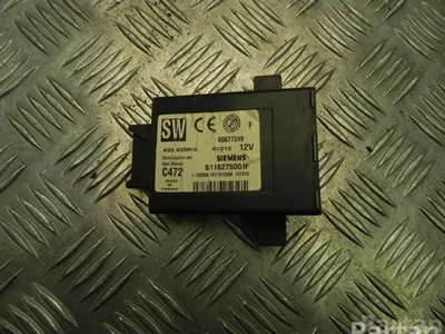 Alfa Romeo 60677249 156 (932_) 2001 Amplificateur d'antenne - Image 1