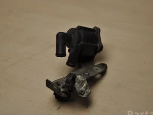 Volvo 31686005 S90 II 2018 Pompe à eau supplémentaire