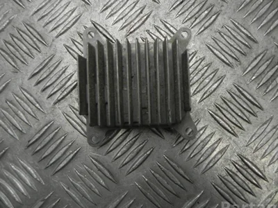 Tesla P1532925-02-C / P153292502C MODEL 3 2021 Unité de contrôle de la lumière - Image 1