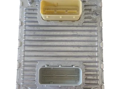 Chrysler P68330910AA Pacifica 2018 Unité de contrôle moteur - Image 1