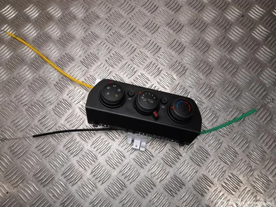 Dacia 275004395R Sandero III (DJF/BJI cross) 2022 Contrôle automatique de la climatisation - Image 1