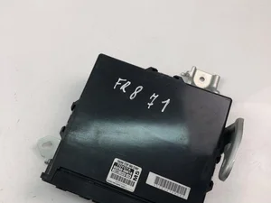 Toyota 89260-0H010 / 892600H010 AYGO (_B4_) 2014 unidad de control