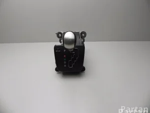 Lexus 9020116, 050705 RX (_U3_) 2007 Levier de vitesse