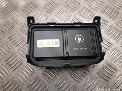 Hyundai 916B2BF030 Kona II 2024 Périphérique d'entrée - Image 1