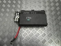 Opel 13302323 ASTRA J 2010 Boîte à fusibles