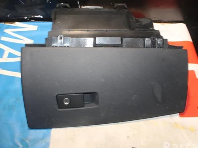 Volvo 30676279 XC70 II 2009 Boîte à gants - Image 1