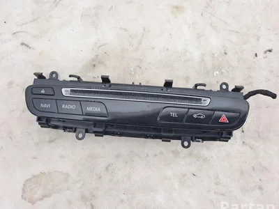 Mercedes-Benz A2059055201 C-CLASS (W205) 2015 Radio / lecteur CD - Image 1