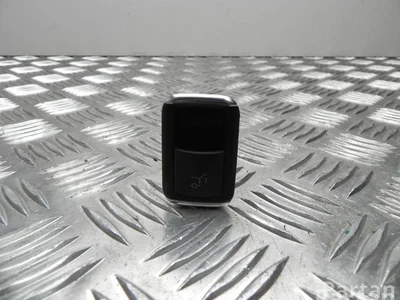 Mercedes-Benz A 166 870 76 10 / A1668707610 M-CLASS (W166) 2013 Bouton du coffre à bagages - Image 1