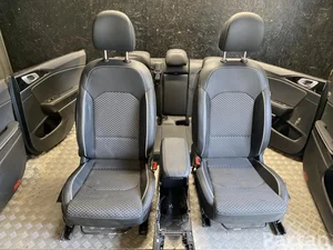 Kia CEED Sportswagon (CD) 2024 Fotele, Kanapa, Komplet Panel drzwi Podłokietnik 