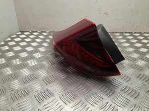 Toyota 81560-47320 / 8156047320 PRIUS PHV (_W52_) 2020 Feu arrière