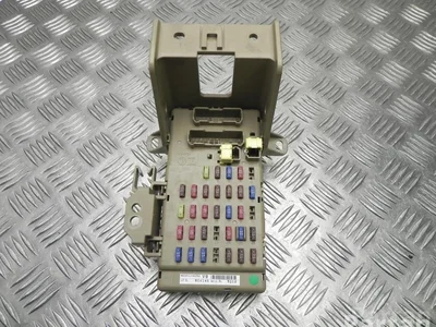 Subaru 82201VA050 WRX Saloon (GJ) 2017 Boîte à fusibles - Image 1