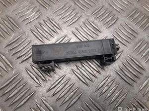 Audi 5WA 962 132 A / 5WA962132A Q4 e-tron F4B 2024 Récepteur