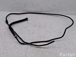 Mercedes-Benz A2058302602 C-CLASS (W205) 2015 Conducto del refrigerante