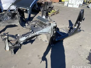 Lexus UX (ZA10) 2019 Quart de corps Left Front