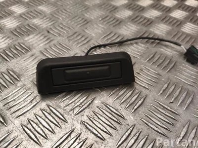Kia 81820EV000 EV4 (CT) 2026 Boot lid/tailgate button - Image 1