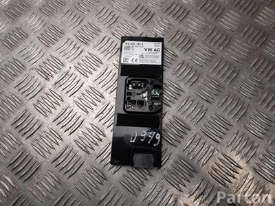 Volkswagen 1EA 035 741 E, 1EA 035 741 D / 1EA035741E, 1EA035741D ID.4 2022 Wzmacniacz antenowy - Zdjęcie 1