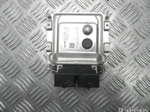 Volkswagen 04C 906 020 D / 04C906020D UP (121, 122, BL1, BL2) 2012 Unité de contrôle moteur