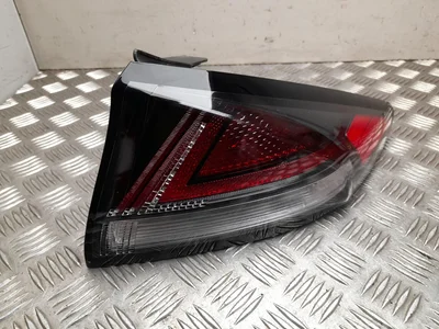 Hyundai 92402G2200 IONIQ (AE) 2021 Feu arrière - Image 1