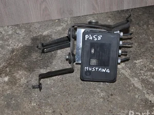 Ford USA GR3C2C405BB ; GR3C2C219BC / GR3C2C405BB, GR3C2C219BC MUSTANG Coupe 2016 Unité de commande hydraulique ABS