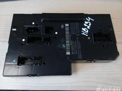 Mercedes-Benz A 212 906 01 05 / A2129060105 E-CLASS (W212) 2012 Unité de commande de carrosserie BCM FEM SAM BSI - Image 1