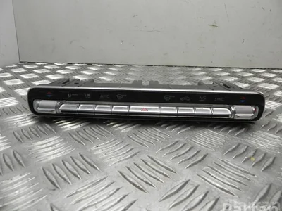 Mercedes-Benz A 167 905 82 02 / A1679058202 GLE (W167) (2019 ...) 2019 Contrôle automatique de la climatisation - Image 1