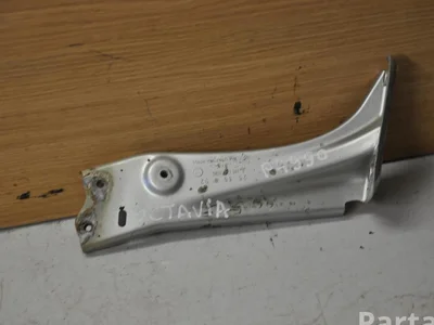 Škoda 5E0821141 OCTAVIA III Combi (5E5) 2015 Support d'aile - Image 1