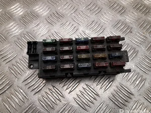 Mercedes-Benz 140 545 11 01 / 1405451101 S-CLASS Coupe (C140) 1994 Boîte à fusibles