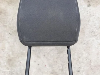 Opel Corsa F 2021 Appuie-tête - Image 1