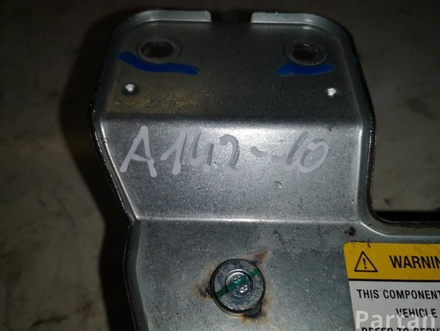 VOLVO 30773378 V70 II (SW) 2005 Switch for anti-slip regulation