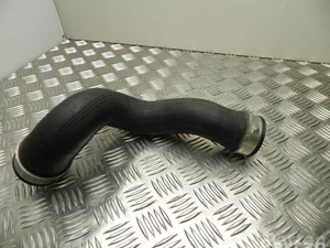 Mercedes-Benz A 203 528 33 82 / A2035283382 CLC-CLASS (CL203) 2010 Prise d'air / Conduit d'air d'admission