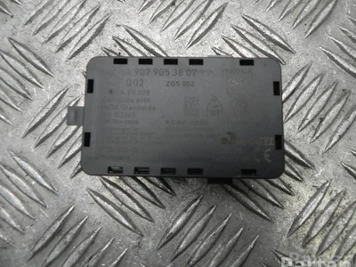 Mercedes-Benz A 907 905 38 07 / A9079053807 Sprinter (907/910) 2020 Amplificateur d'antenne - Image 1