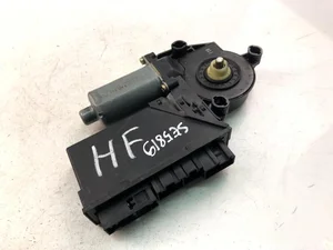Audi 0130821764 A4 (8E2, B6) 2003 Moteur de lève-vitre
