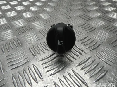 Dacia 9G1 SANDERO II 2017 Réglage de la hauteur de l'interrupteur - Image 1