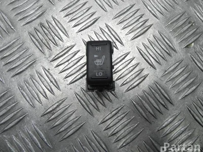 Nissan 0211B X-TRAIL (T31) 2011 Interrupteur de chauffage de siège - Image 1