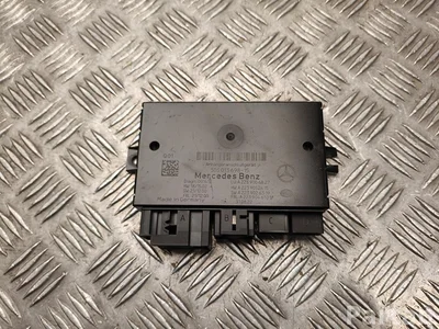 Mercedes-Benz A 223 900 68 27 / A2239006827 EQE SUV (X294) 2023 Control unit for trailer detection - Image 1